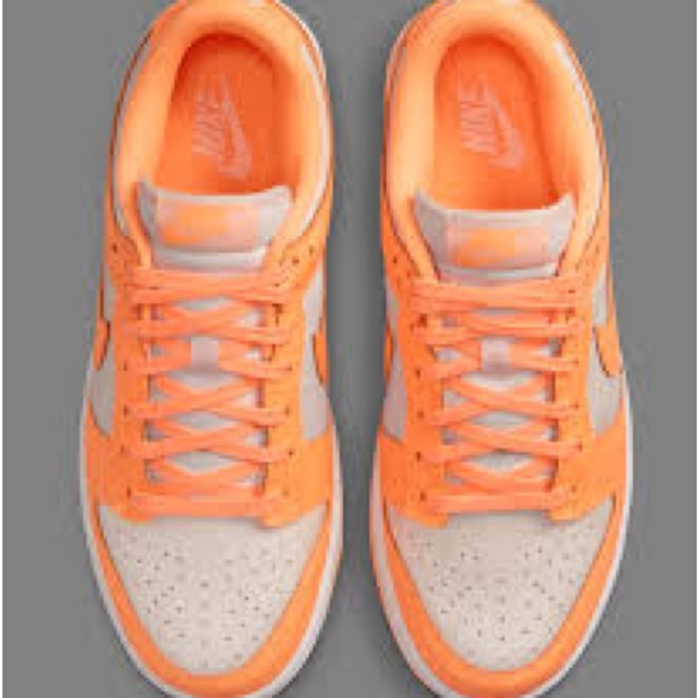 Peach Cream Dunks